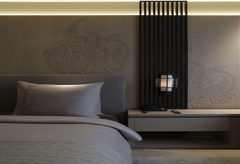 Quarto Club, Roseate House New Delhi