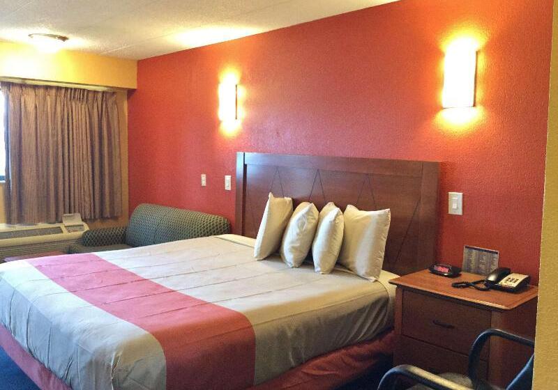 Quarto Club, Roseate House New Delhi