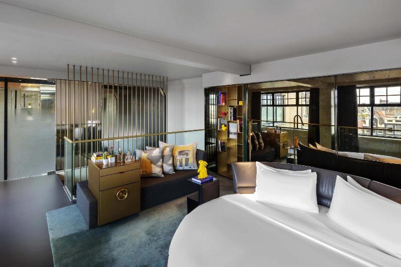 Suite, W Amsterdam