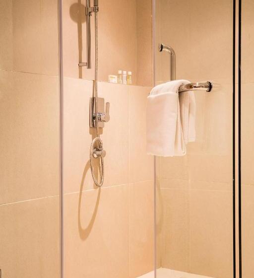 استودیوی سوپریور, Oakwood Residence Kapil Hyderabad