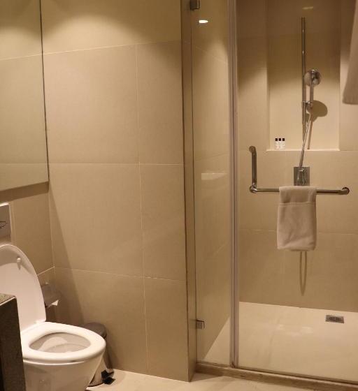 استودیوی لوکس, Oakwood Residence Kapil Hyderabad