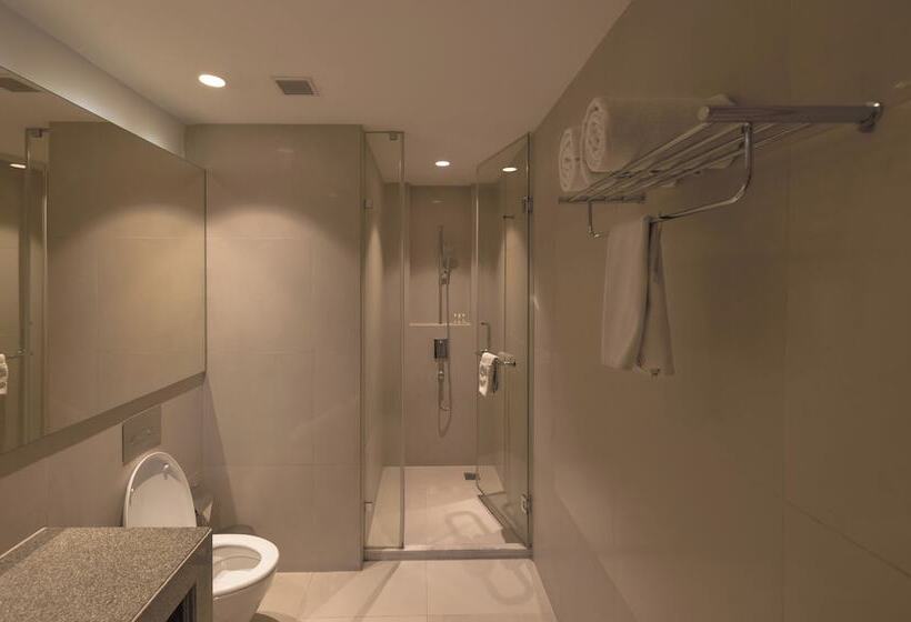 استودیوی لوکس, Oakwood Residence Kapil Hyderabad