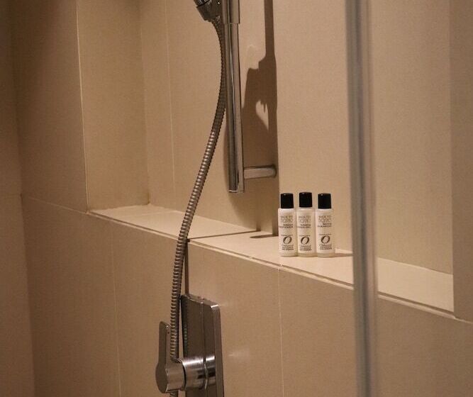 استودیوی سوپریور, Oakwood Residence Kapil Hyderabad