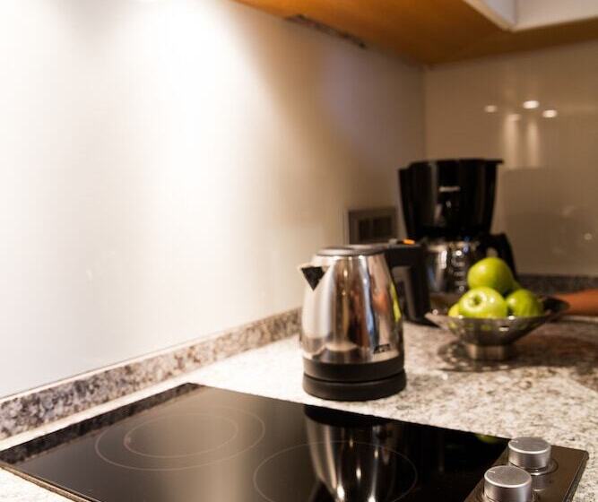 استودیوی سوپریور, Oakwood Residence Kapil Hyderabad