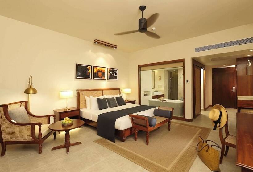 اتاق لوکس با چشم‌انداز دریا, Anantara Peace Haven Tangalle Resort