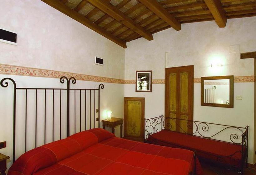 اتاق استاندارد سه نفره, B&b La Torretta Sul Borgo