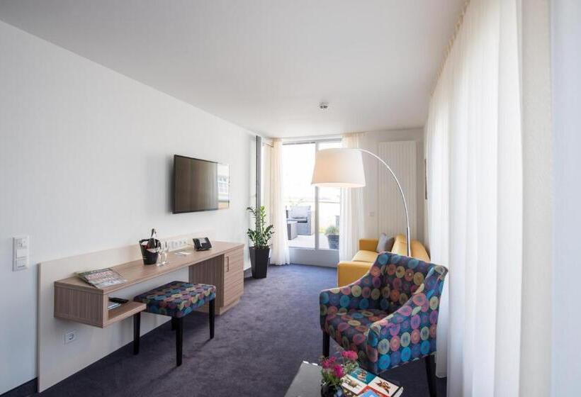 سوییت جونیور با بالکن, Book Hotel Leipzig