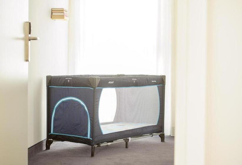 اتاق لوکس با بالکن, Book Hotel Leipzig