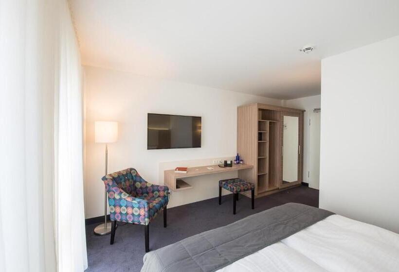 اتاق کلاسیک, Book Hotel Leipzig