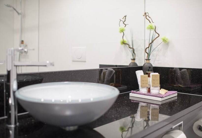 اتاق کلاسیک, Book Hotel Leipzig