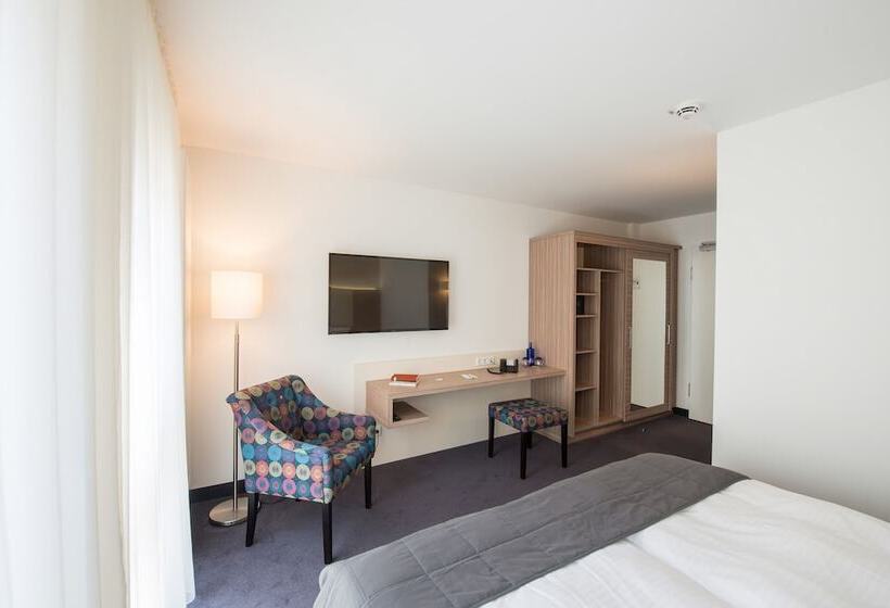 اتاق کلاسیک, Book Hotel Leipzig