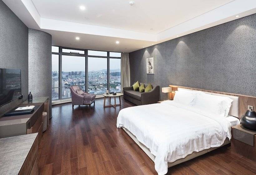 اتاق لوکس, Grand Madison Qingdao Harbourview Central（former Qingdao Farglory ）