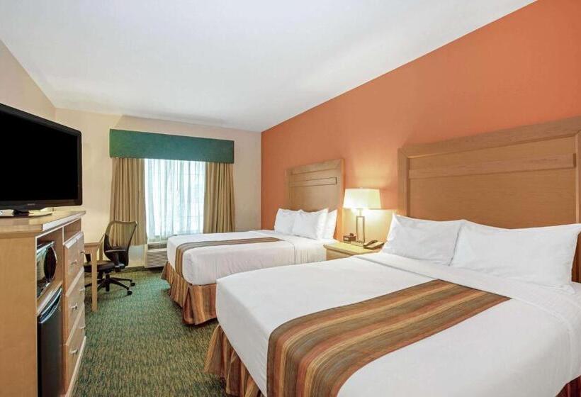 اتاق استاندارد, La Quinta By Wyndham Grand Forks