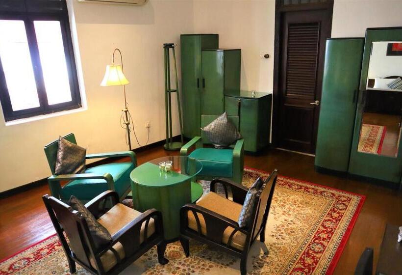 سوییت, Museum