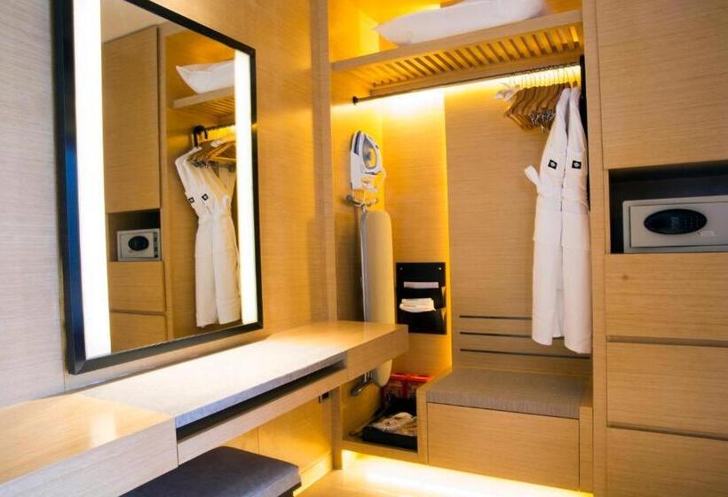 سوییت خانوادگی, Shenzhen Futian Wyndham Grand