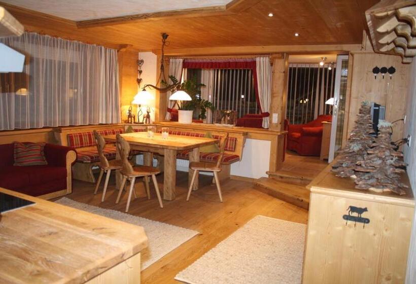 سوییت با چشم‌انداز استخر, Genusshotel Vermala Montafon