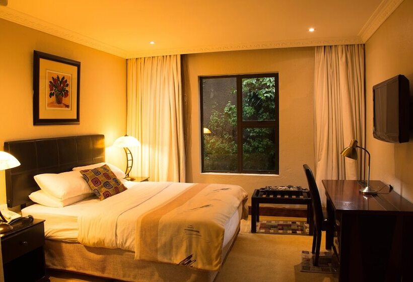 اتاق لوکس سه تخته, Zawadi House Lodge