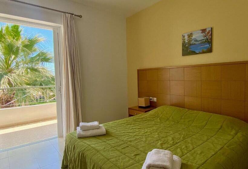 استودیوی سوپریور, Manolis Apartments Plakias