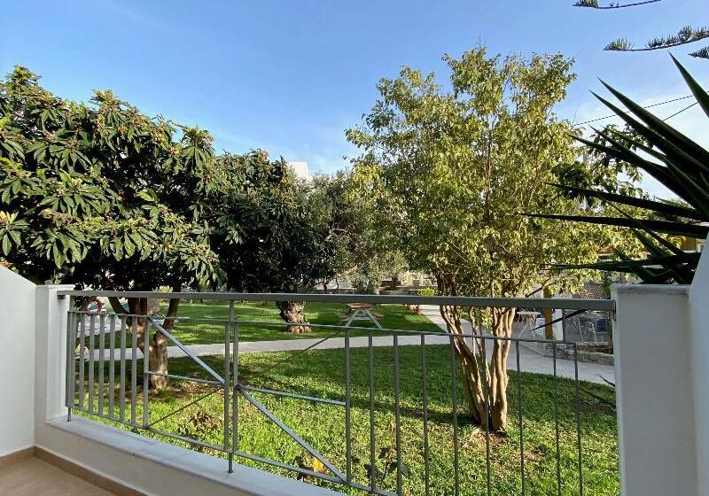 استودیوی استاندارد, Manolis Apartments Plakias