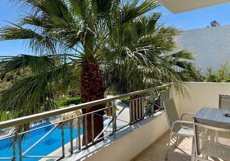استودیوی سوپریور, Manolis Apartments Plakias