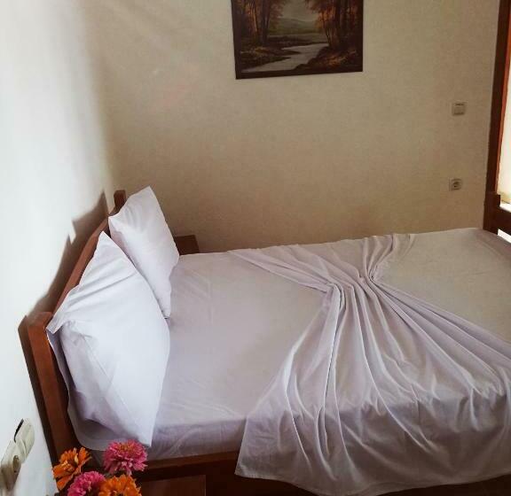 اتاق لوکس, Piqeras Relax Guest House