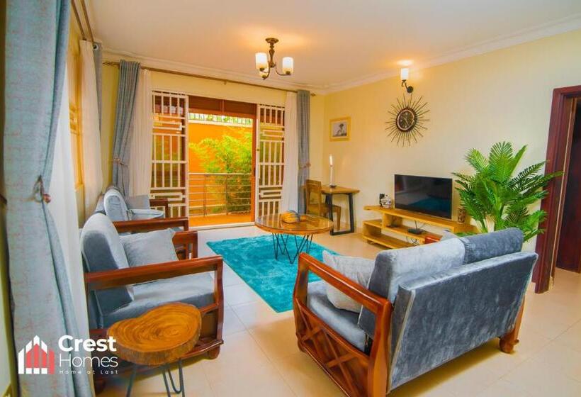 اتاق لوکس, Crest Homes Uganda