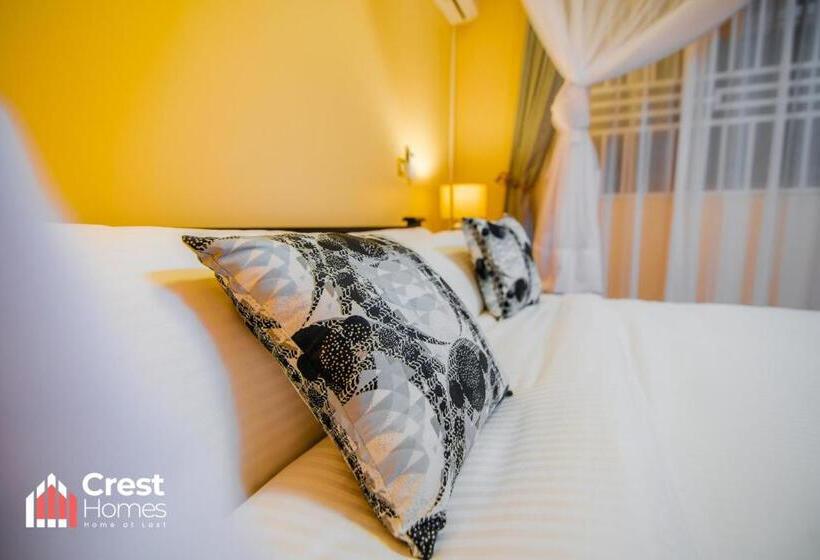 اتاق لوکس, Crest Homes Uganda