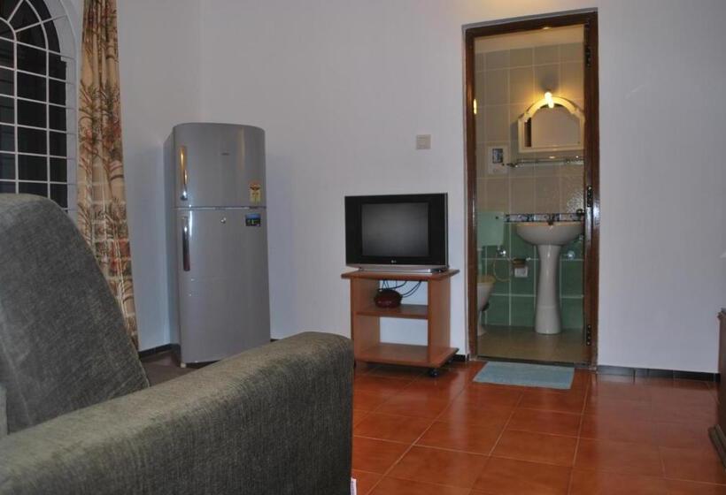 سوییت خانوادگی, Albuquerque Betterhomes, Goa