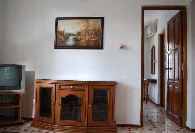 سوییت سوپریور, Albuquerque Betterhomes, Goa