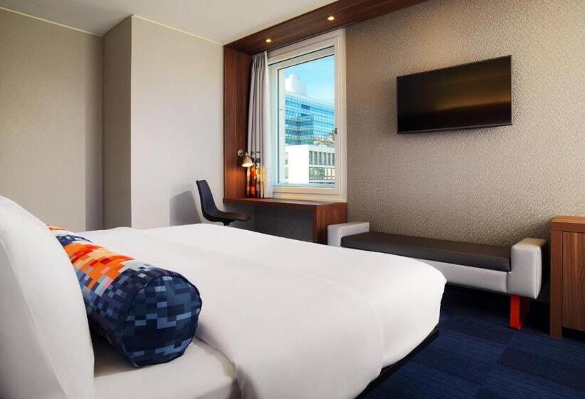 Chambre en Attique, Aloft Stuttgart