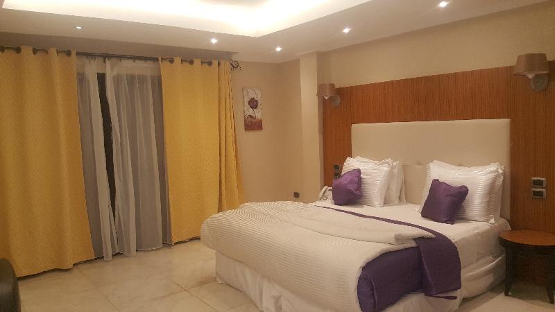 اتاق استاندارد, The Country Lodge