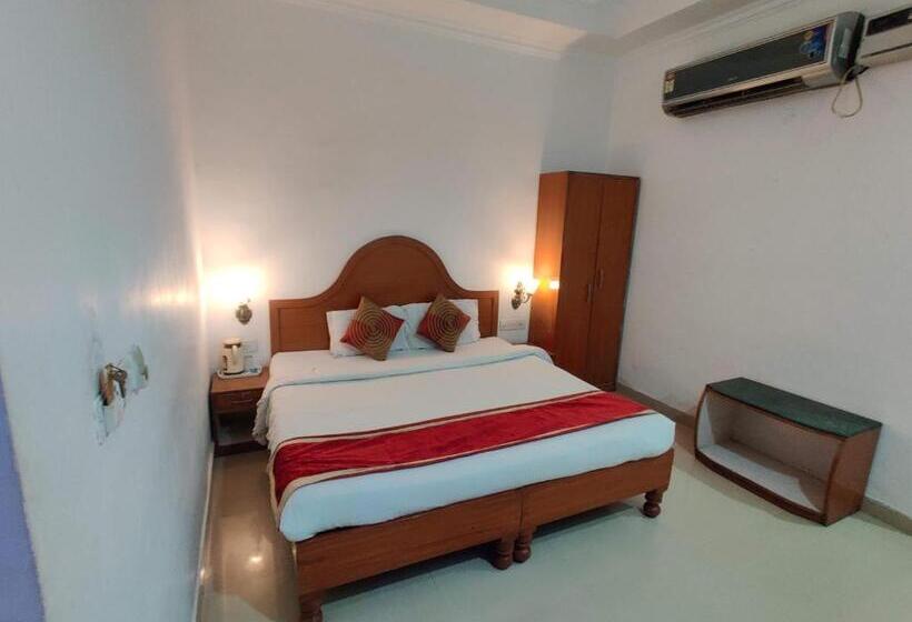 豪华房间, Eurostar Inn