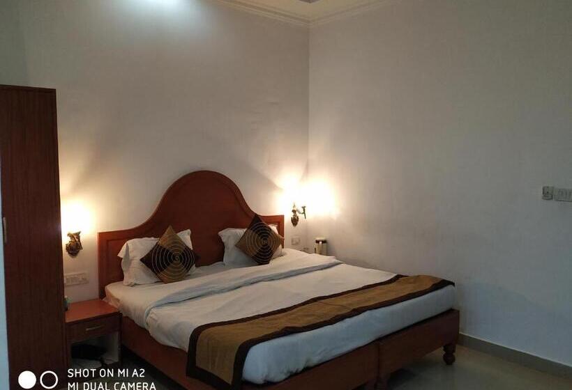 豪华房间, Eurostar Inn