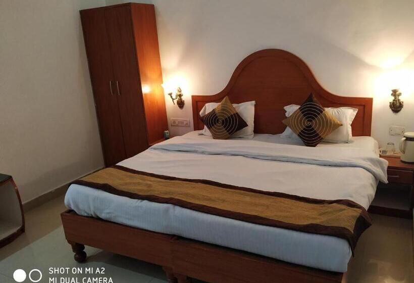豪华房间, Eurostar Inn