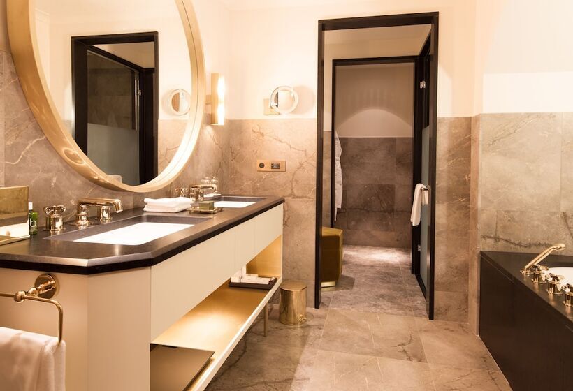 سوییت پرستیژ, L Apogée Courchevel   An Oetker Collection