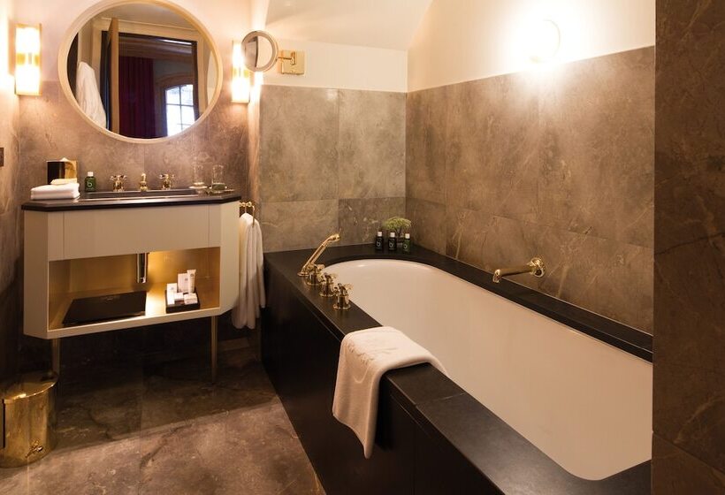 اتاق لوکس, L Apogée Courchevel   An Oetker Collection