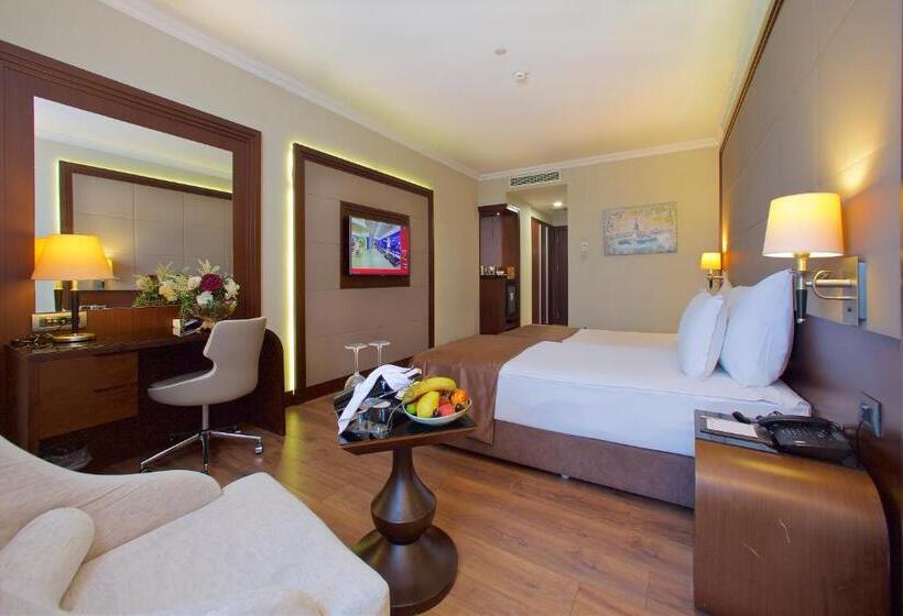 اتاق لوکس, Ramada By Wyndham Istanbul Merter