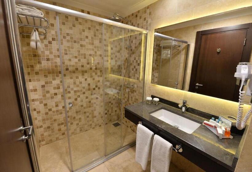 اتاق لوکس, Ramada By Wyndham Istanbul Merter