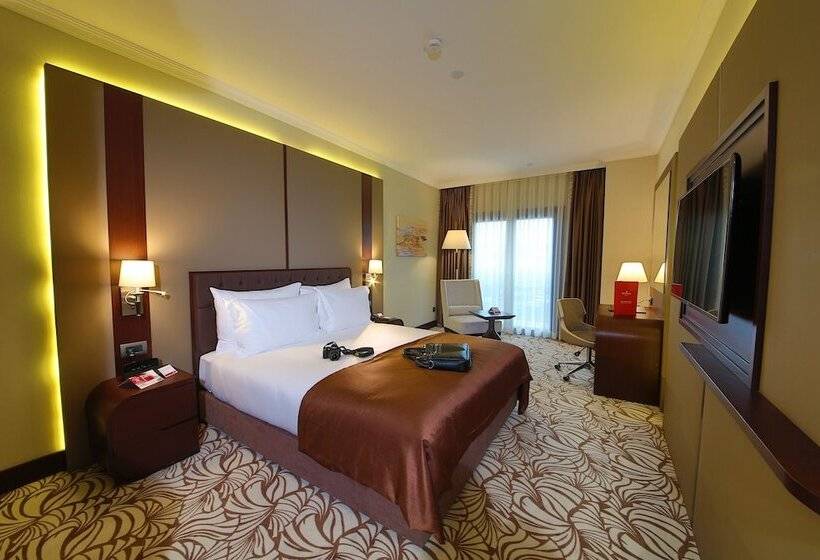 سوییت جونیور, Ramada By Wyndham Istanbul Merter