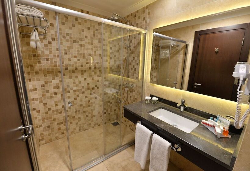 اتاق استاندارد, Ramada By Wyndham Istanbul Merter