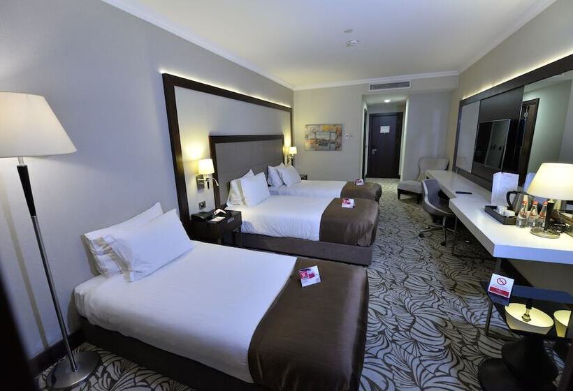 Standard Room, Ramada  & Suites By Wyndham Istanbul Merter