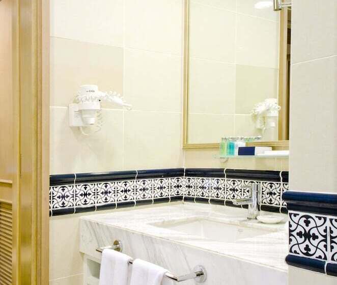 اتاق استاندارد, Royale Chulan Penang