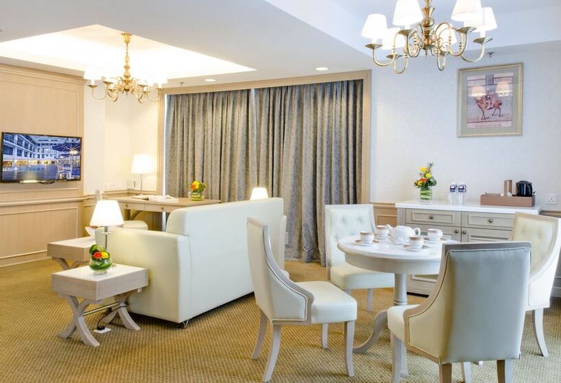 سوییت لوکس, Royale Chulan Penang