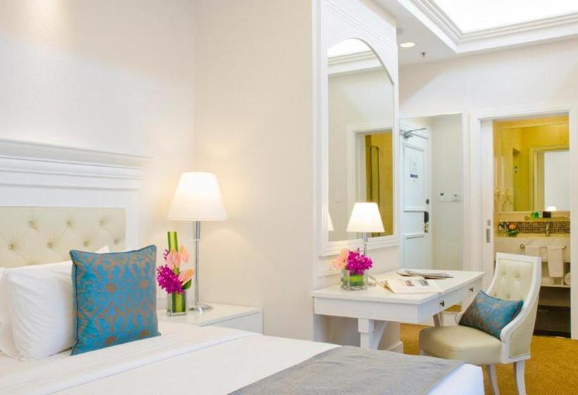 سوییت اجرایی, Royale Chulan Penang