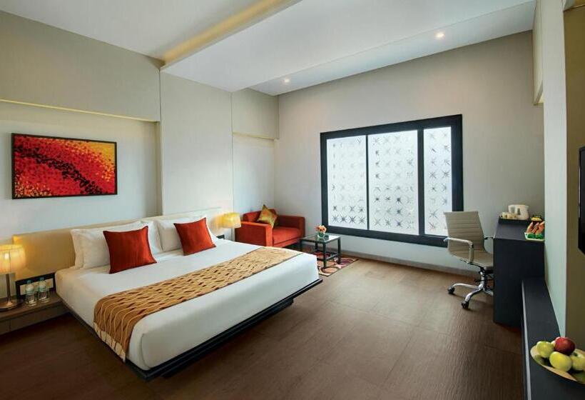 Deluxe Room, Lemon Tree  Vadodara