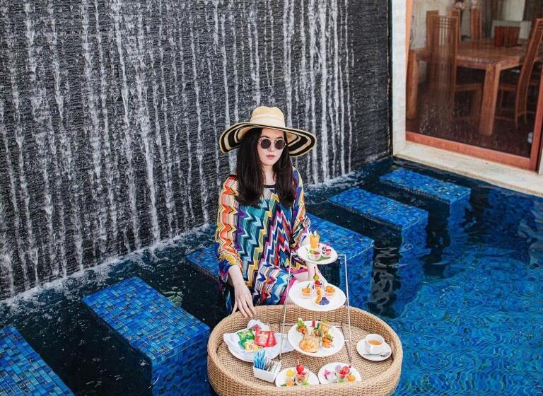 ویلای 4 خوابه, Dhevan Dara Beach Villa Kuiburi