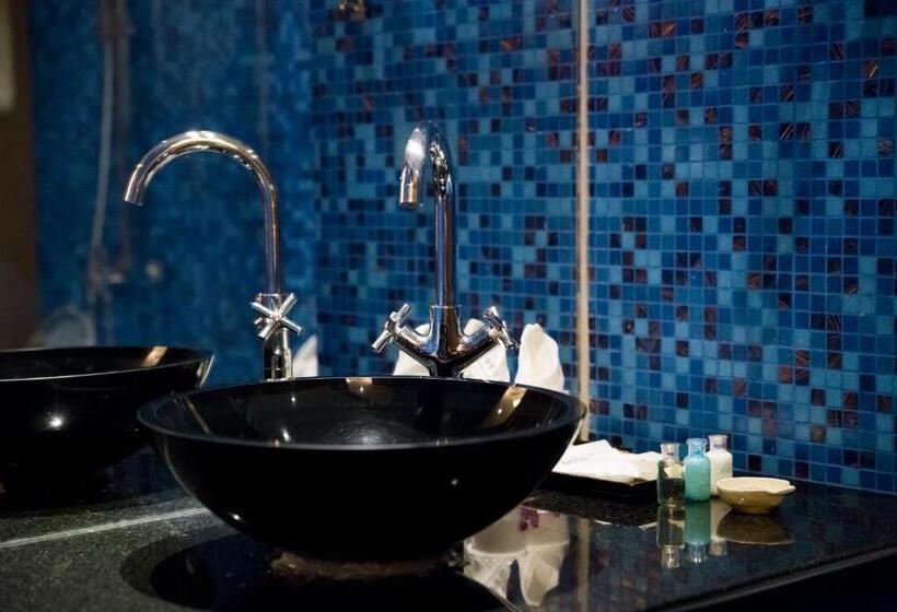 سوئیت 2 خوابه, Dhevan Dara Beach Villa Kuiburi
