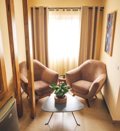 اتاق استاندارد, Roots Apartment