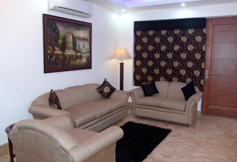 سوییت لوکس, Skylink Suites Bed & Breakfast
