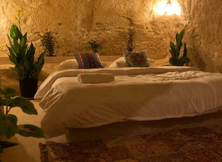 اتاق سوپریور با تخت بزرگ, 7 Caves